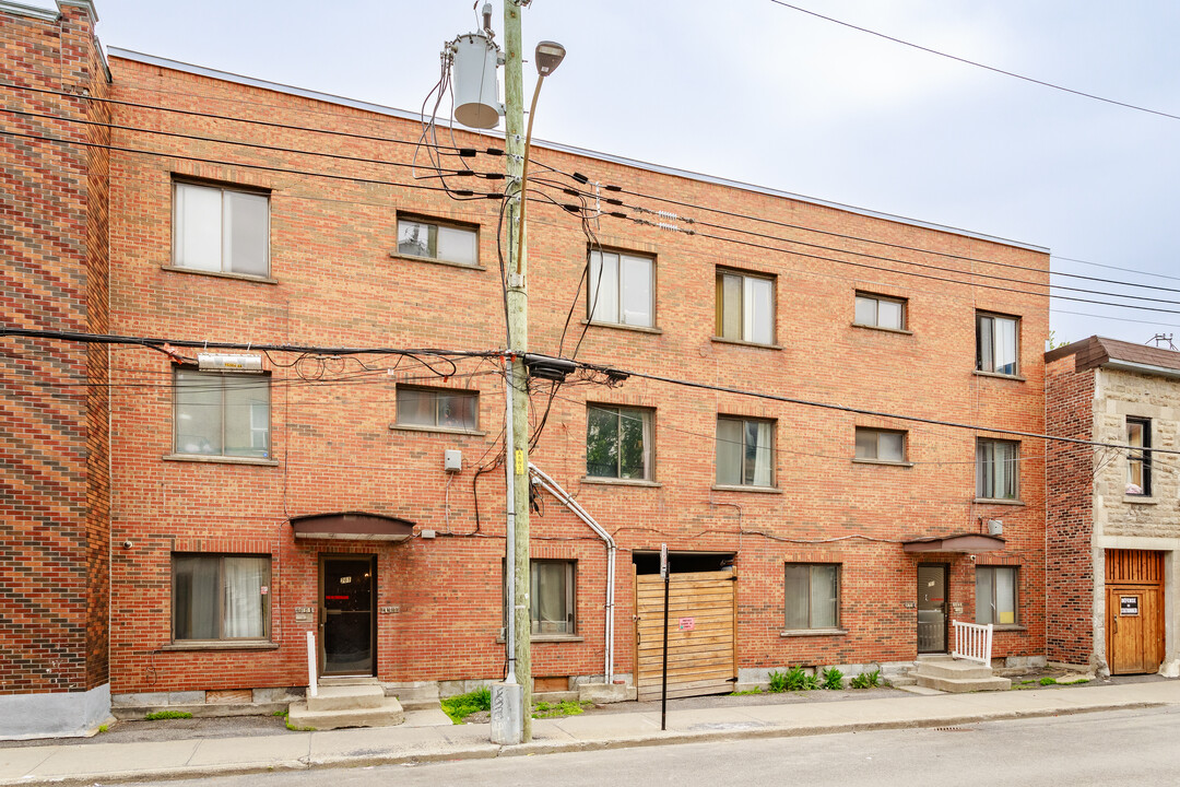 251 Sainte-Marguerite Rue in Montréal, QC - Building Photo