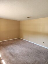 2306 Dorchester Dr, Unit A in Little Rock, AR - Foto de edificio - Building Photo