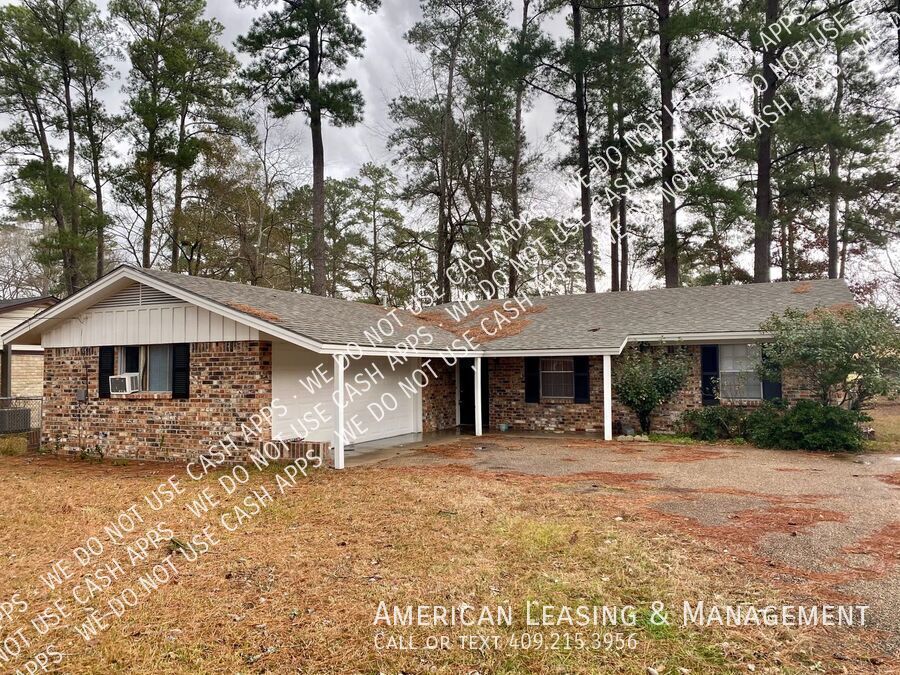 10 Woodhaven Ct in Lufkin, TX - Foto de edificio