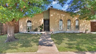 4917 Ashlock Dr in The Colony, TX - Building Photo