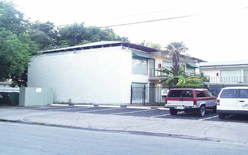 Galillee Apartments in Houston, TX - Building Photo - Building Photo