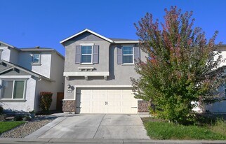 715 Blue Stone Dr in Stockton, CA - Building Photo