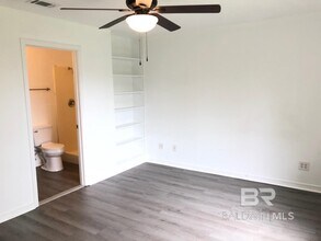 305 W Peachtree Ave in Foley, AL - Foto de edificio - Building Photo