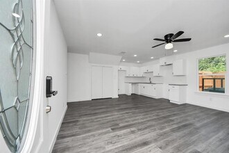 2322 Wavell St in Houston, TX - Building Photo - Building Photo