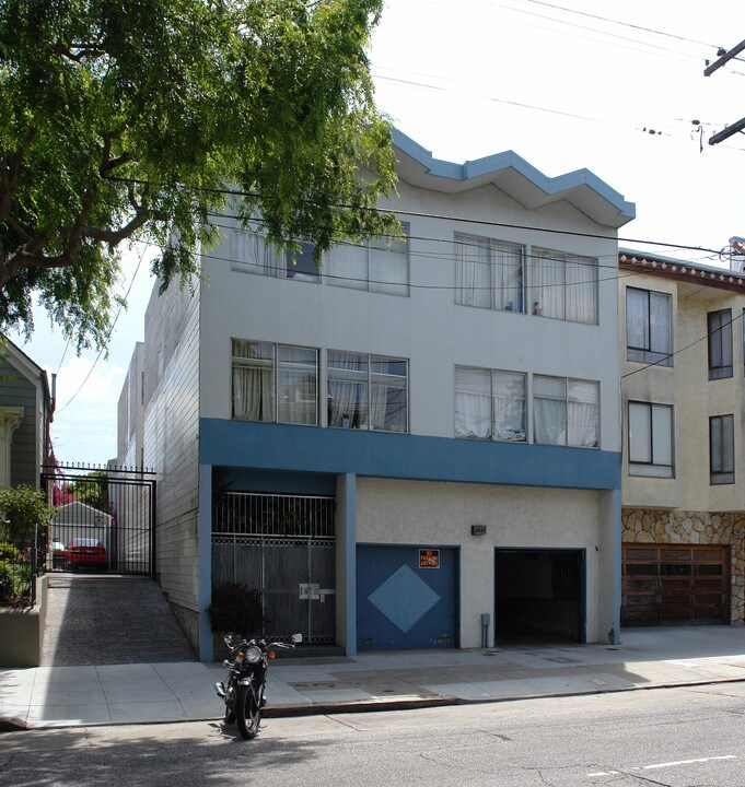 2541 Folsom St in San Francisco, CA - Building Photo