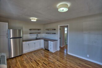 Alabama Avenue Flats in Nashville, TN - Foto de edificio - Interior Photo