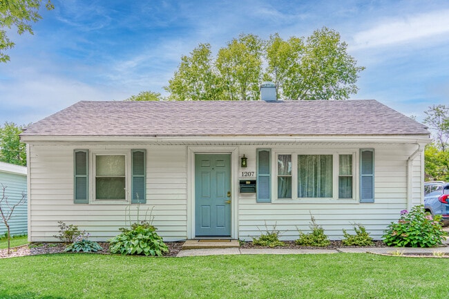 property at 1207 S Anderson St
