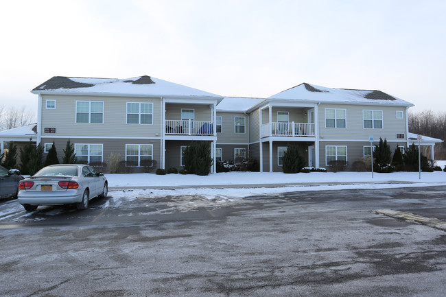 The Woodlands at Northside Apartments in Geneva, NY - Building Photo - Building Photo