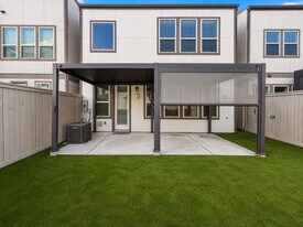817 Kamano Ave in Houston, TX - Building Photo