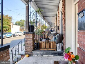 3822 Manayunk Ave in Philadelphia, PA - Building Photo - Building Photo