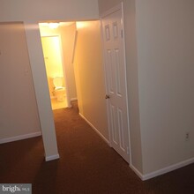 12039 Beltsville Dr in Beltsville, MD - Building Photo - Building Photo