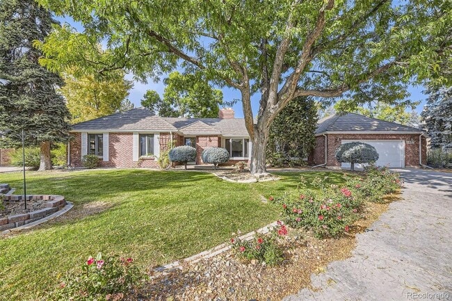 property at 5927 S Yates Ct