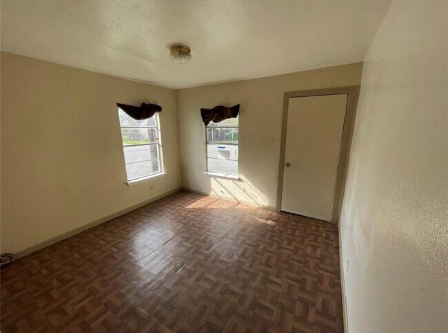 3202 Hinton Blvd in Houston, TX - Building Photo - Building Photo