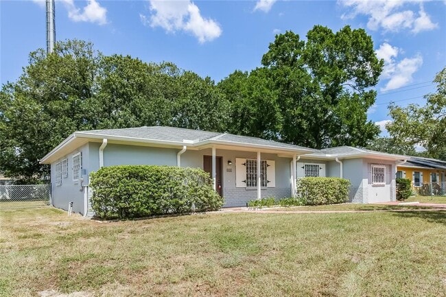 804 Greenbriar Dr in Brandon, FL - Building Photo - Building Photo