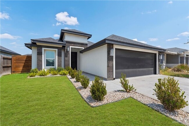 16 W Dawes Ave in Alton, TX - Building Photo - Building Photo