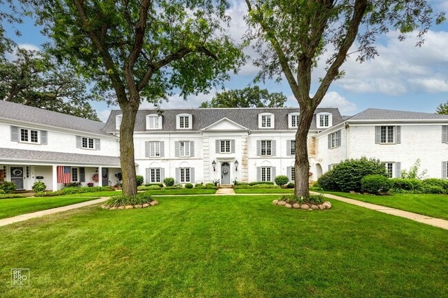 7324 Heritage Ct, Unit 2H in Frankfort, IL - Foto de edificio - Building Photo