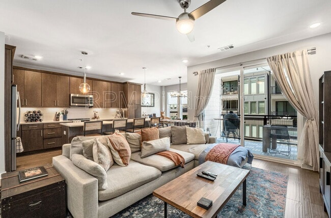 property at 383 Pratt Dr SE