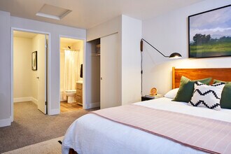 Echo Mountain in Renton, WA - Building Photo - Building Photo