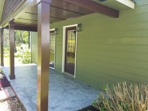 40 Domineck St, Unit 40 A in Newnan, GA - Building Photo - Building Photo
