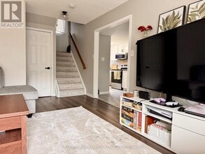 35 Champine Square in Bowmanville, ON - Building Photo - Building Photo