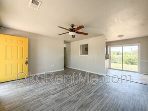 2701 Yorkshire Ave in Moore, OK - Building Photo - Building Photo