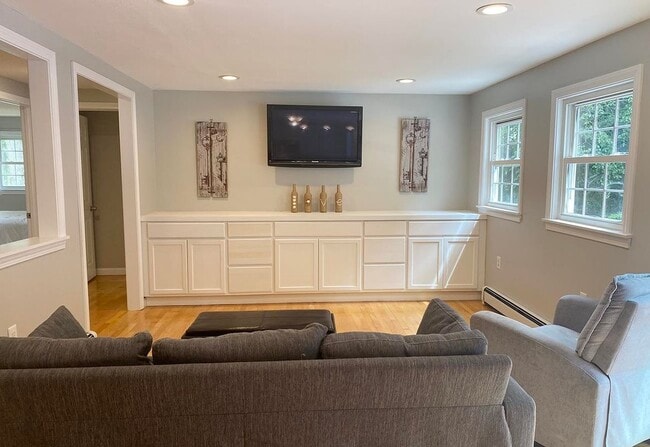 property at 48 Dow Ln