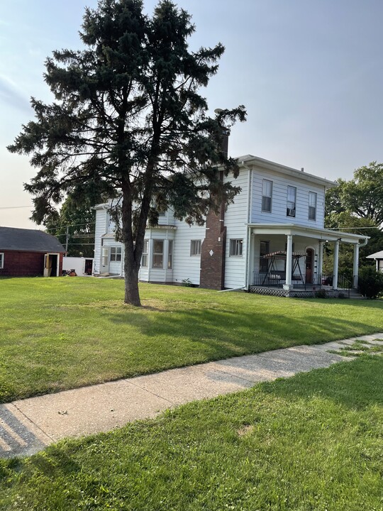 1701 Orchard St in Burlington, IA - Foto de edificio