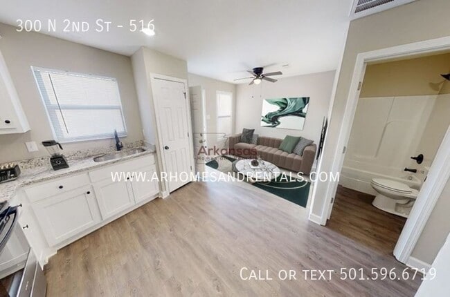 300 N 2nd St in Austin, AR - Building Photo - Building Photo