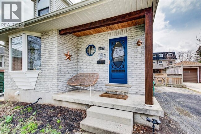 107 Ellis Ave in Kitchener, ON - Building Photo - Building Photo