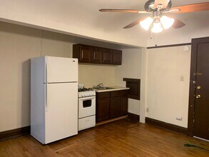 1315 Cass in Milwaukee, WI - Foto de edificio - Interior Photo