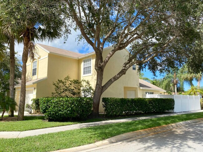 property at 103 Pennock Landing Cir