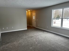 5010 Delray Dr in Lansing, MI - Building Photo - Building Photo