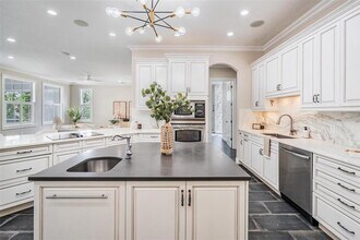 650 Geneva Pl in Tampa, FL - Building Photo - Building Photo