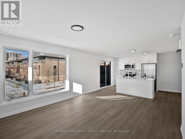 701 Glenroy Gilbert Dr in Ottawa, ON - Building Photo - Building Photo