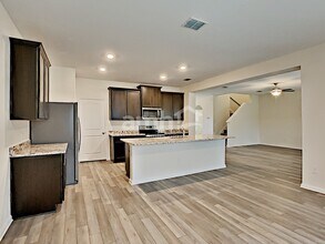 7938 Cactus Plum Dr in San Antonio, TX - Building Photo - Building Photo