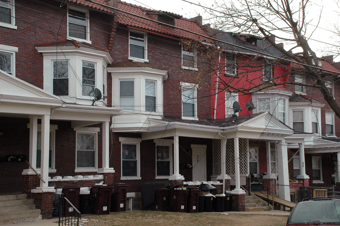 214 N Broom St in Wilmington, DE - Building Photo