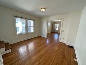 2189 Summit St in Columbus, OH - Building Photo - Building Photo