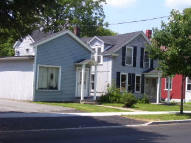 203 Margaret St in Plattsburgh, NY - Building Photo