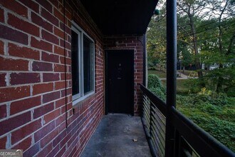 15 Burbank Dr NW in Atlanta, GA - Building Photo - Building Photo