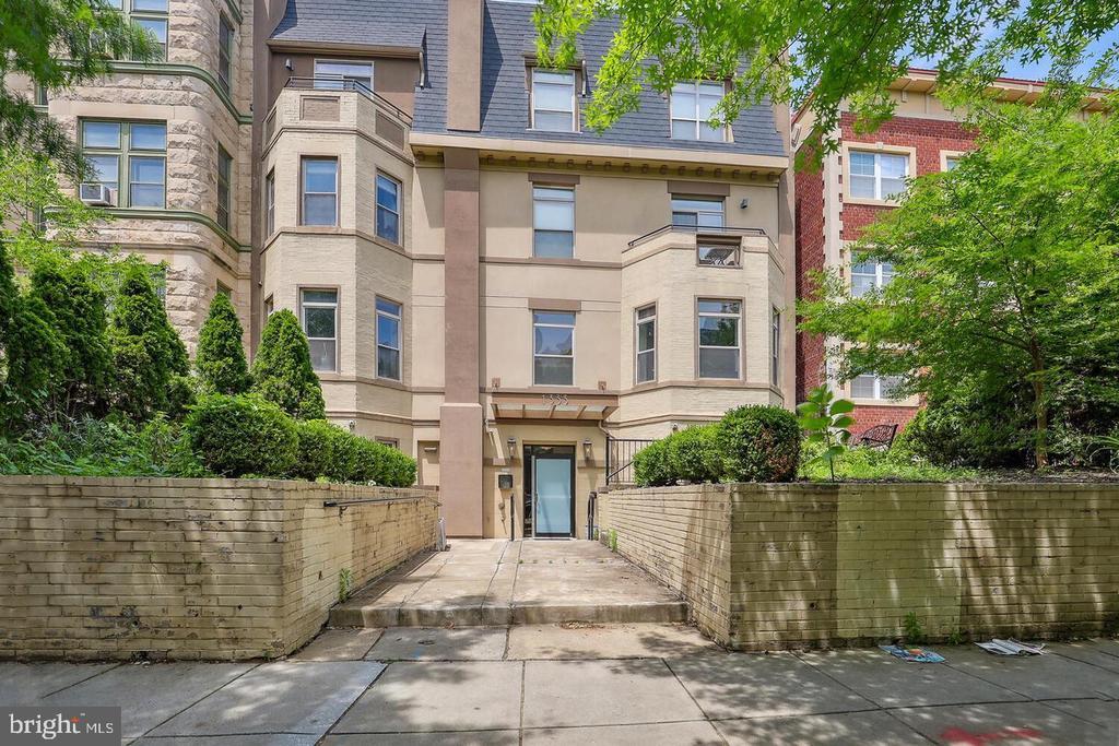 1333 Euclid St NW in Washington, DC - Building Photo