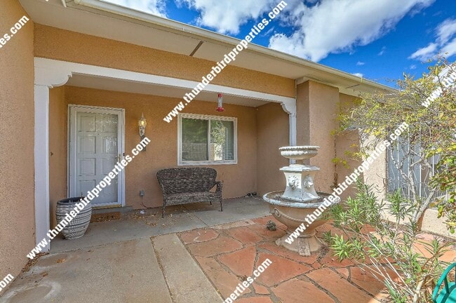 3921 Julie St NE in Albuquerque, NM - Building Photo - Building Photo