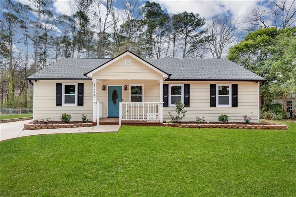 2575 Barrylynn Dr in Doraville, GA - Building Photo