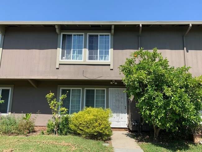 property at 2126 Rio Barranca Ct