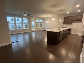 1245 Waterfall Ct in Cumming, GA - Building Photo - Building Photo