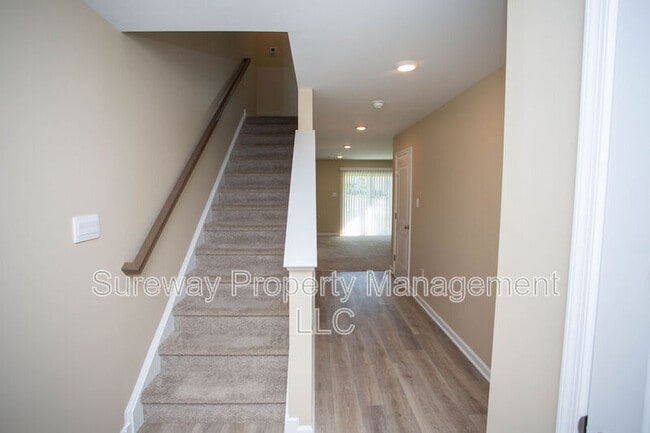 239 Macoun Way in Glassboro, NJ - Building Photo - Building Photo