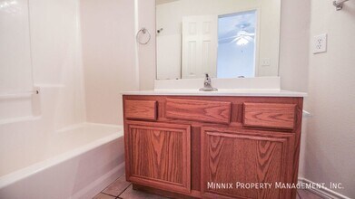 5421 Marshall St in Lubbock, TX - Building Photo - Building Photo