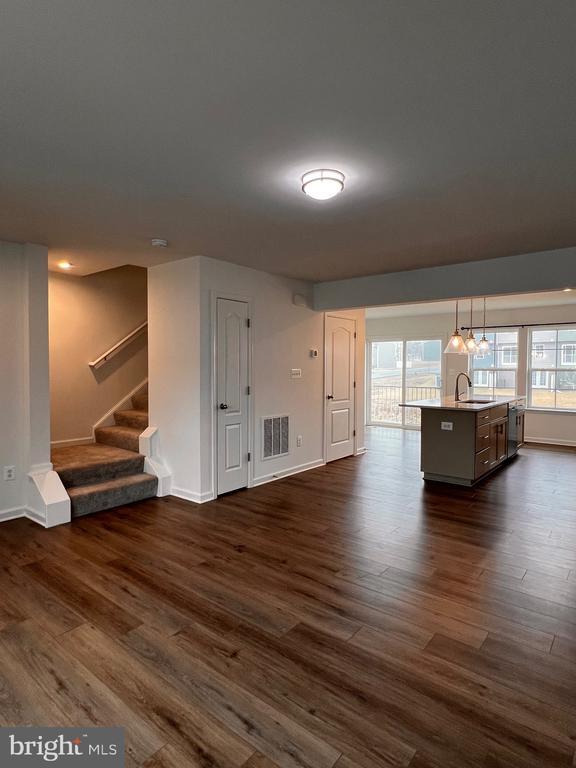 21 Scrub Pne Ct in Bunker Hill, WV - Building Photo - Building Photo