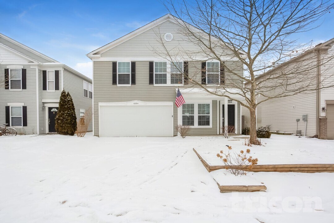 10864 Grace Dr in Ingalls, IN - Building Photo