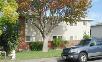 1389 Reeve St in Santa Clara, CA - Building Photo - Building Photo