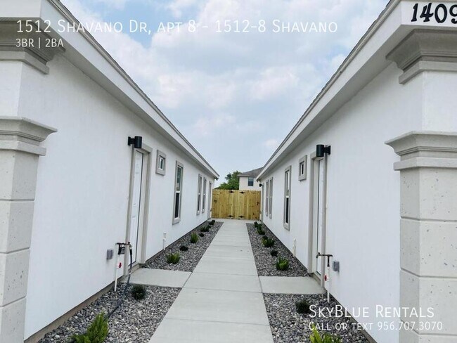 1512 Shavano Dr in Edinburg, TX - Foto de edificio - Building Photo